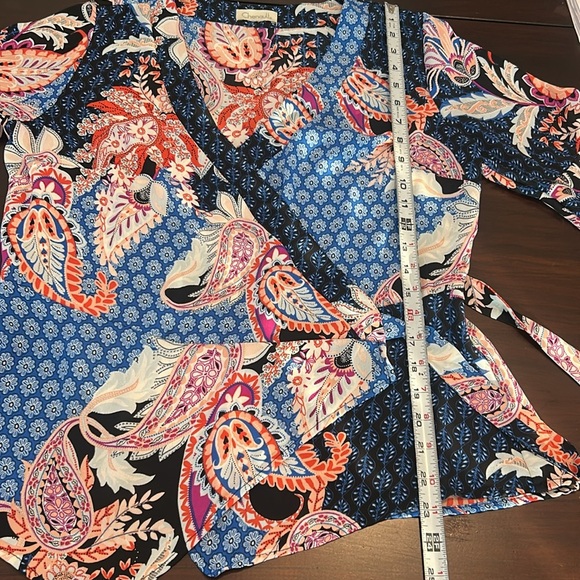 Chenault Flowy Patchwork Wrap Around Floral Blouse Bell Sleeves Size M - Picture 12 of 12